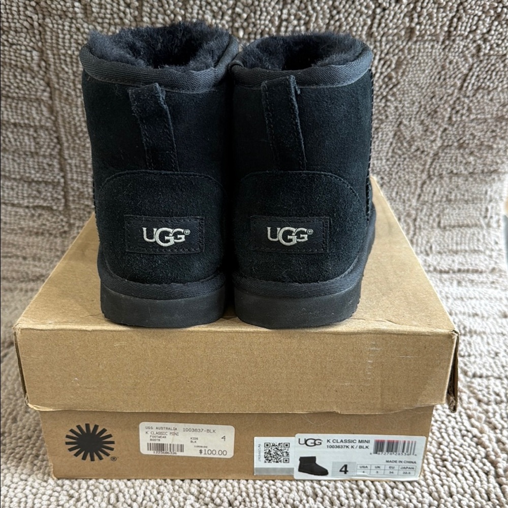UGG Kids Black Classic Mini Boots 1003637k k/blk